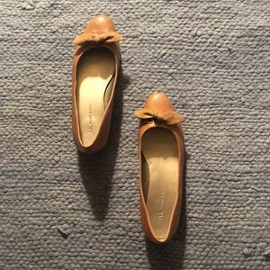 Anne Klein tan flats with suede bow